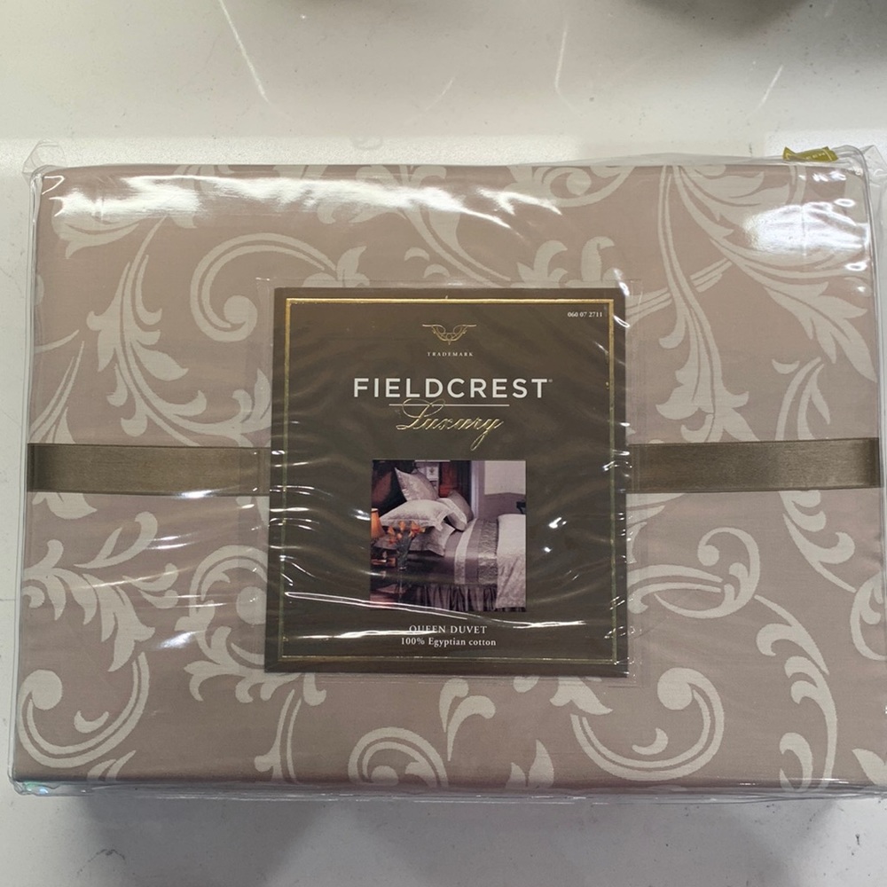 NWT Fieldcrest Luxury Queen Sateen Duvet
